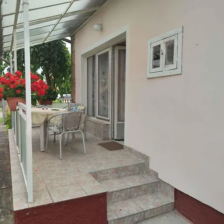 In Balatonmariafuerdo 19196 Apartment