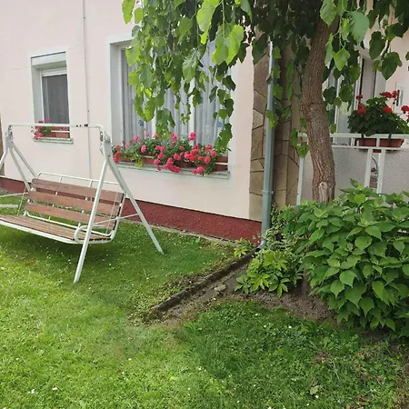 In Balatonmariafuerdo 19196 Apartment